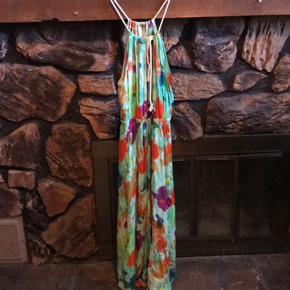 Dress - Picture 2 of 3